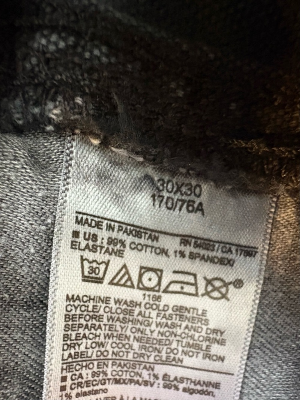 Old Navy Men's Washed Black Slim Straight Utility Jeans, Sz 30. - Picture 11 of 12